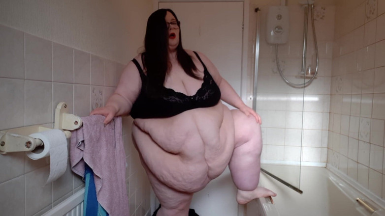 SSBBWLadyBrads: Perut ssbbw bergeliat kehabisan nafas