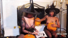 Julia Ann: Julia Ann ve Jenna Foxx Carve Pumpkins