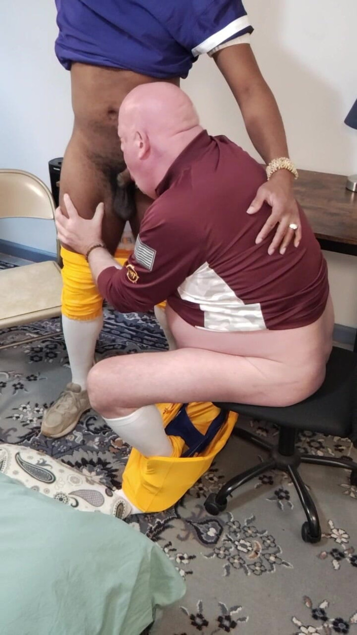 beardaddychub: Coach Teaches Player How to Handle Balls