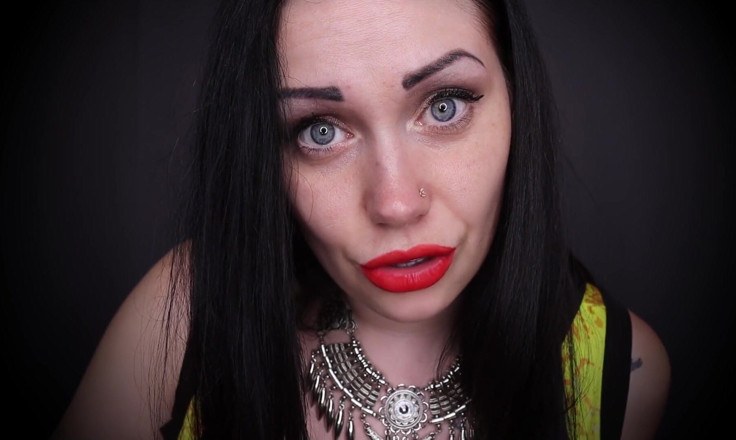 Goddess Misha Goldy: Купите это видео, если вы любите отправлять фото хуя!