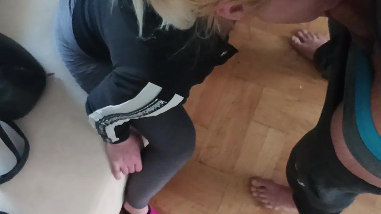 vuana: Muie cu acadea și futai în gât