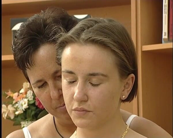 YOUR FIRST PORN: Lesbische Stiefmutti Bestrafft Mich - Cynthia &amp; Angie lesbisk styvmamma straffar mig