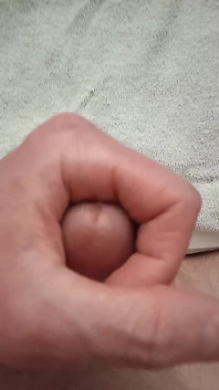 Quick Jackoff with Cum