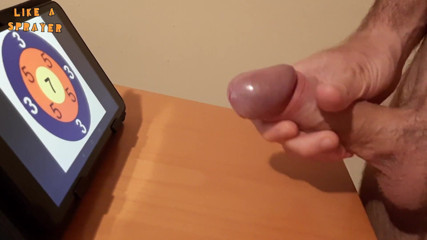 Like a sprayer: Cum on target