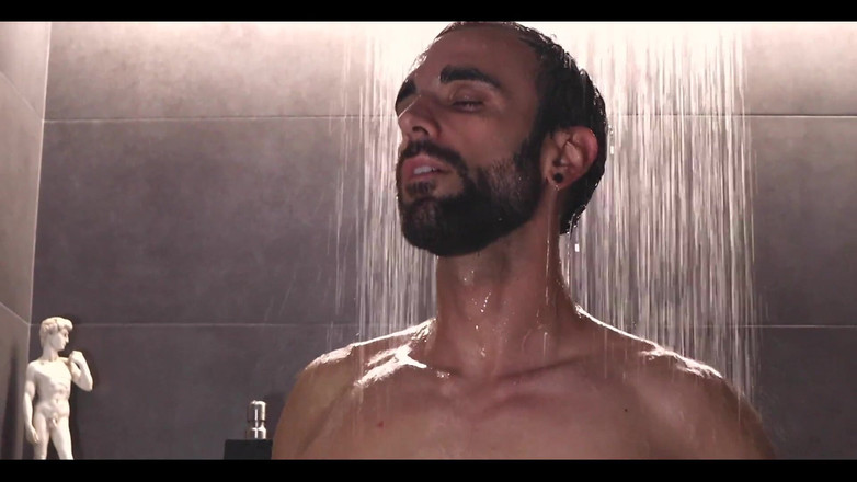 Zeus Ray: Me gustaría ducharme contigo, nena. Únete a mí y mira el...