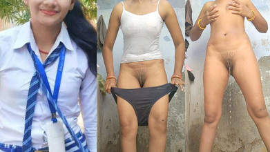 Saxy Kajol: Indian Hot Figure Young Girl Bath | Faphouse