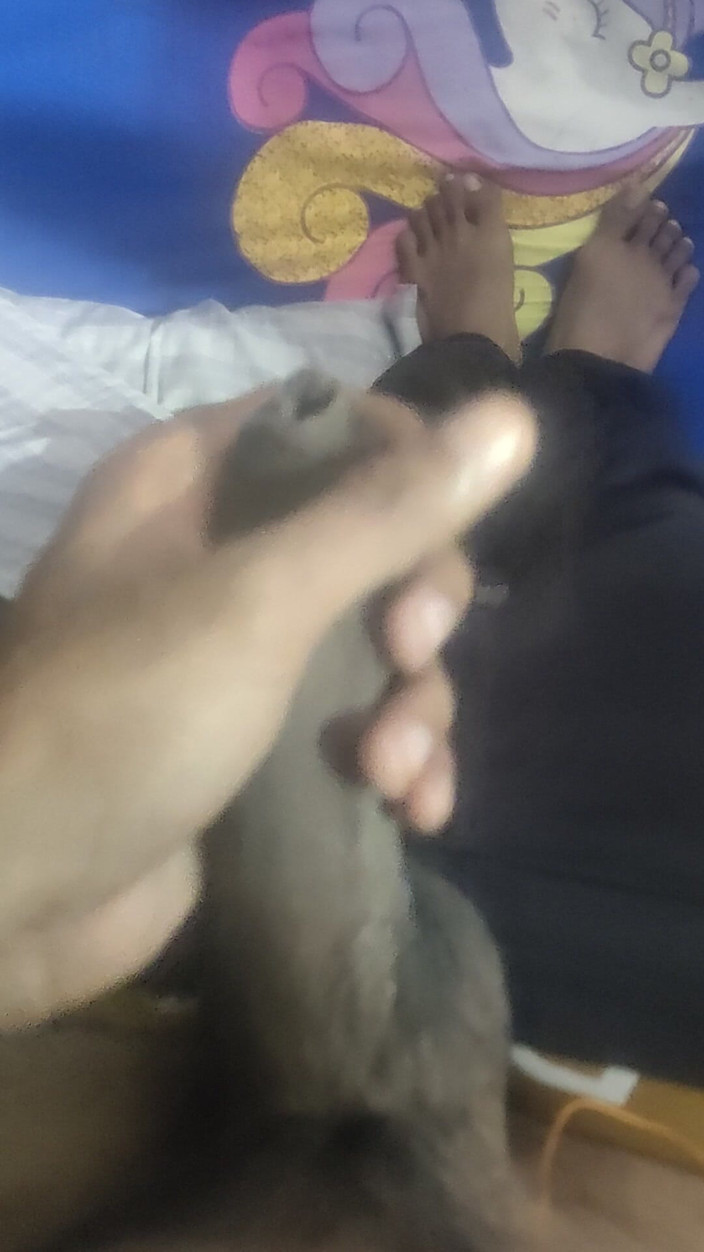 Gigolo Tv: Moje macecha mě přistihla, jak si honím