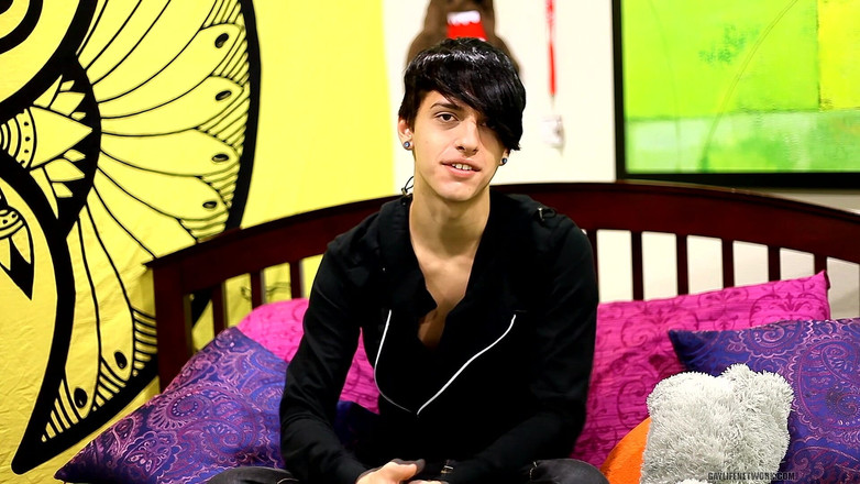 Lollipop Twinks: Emo cutie jae landen benar-benar manis!