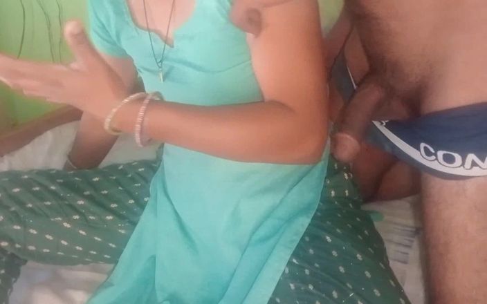Pooja Sexy: Indiana com seu namorado