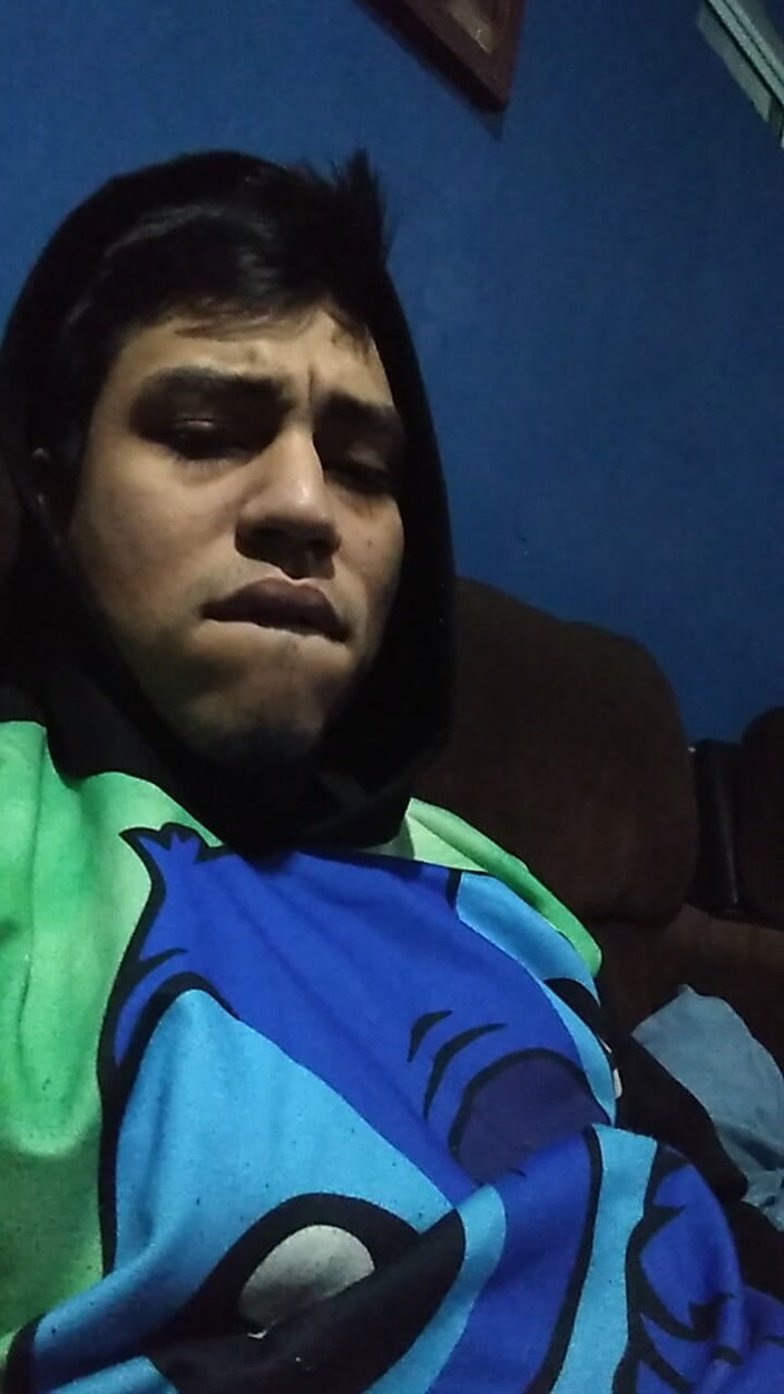 AlexAlejandro13: Cold and Rainy दोनों