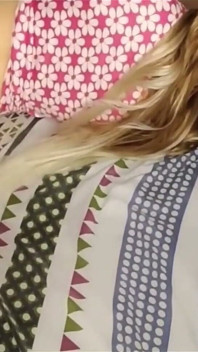 951 Pequena menina japonesa recebe pau grande em seu aniversário