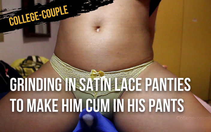 College-couple: Broyage dans une culotte en dentelle en satin pour le...
