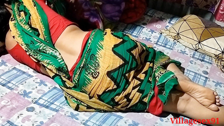 Villagesex91: घर में अकेले गांव का सेक्स
