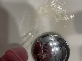 Andrew Lvrx: Pee Hot Shower