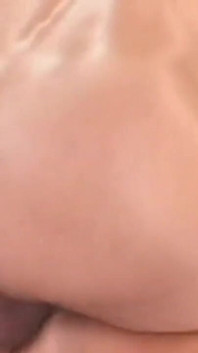 Tante mesum pecinta seks dan penetrasi didobel penetrasi sama dua kontol sekaligus