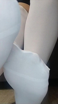 (78) Feticcio di nylon bianco