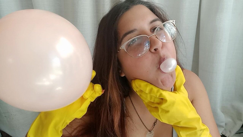 Bunny Looner: Latex Gloves Bubblegum and Balloon Blowing - Bunny Looner