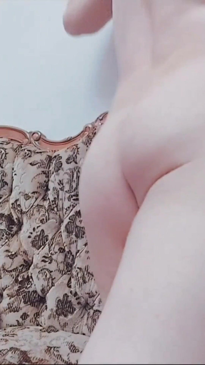 Kitty_Cross: 自制合集：庆祝我的女性一面
