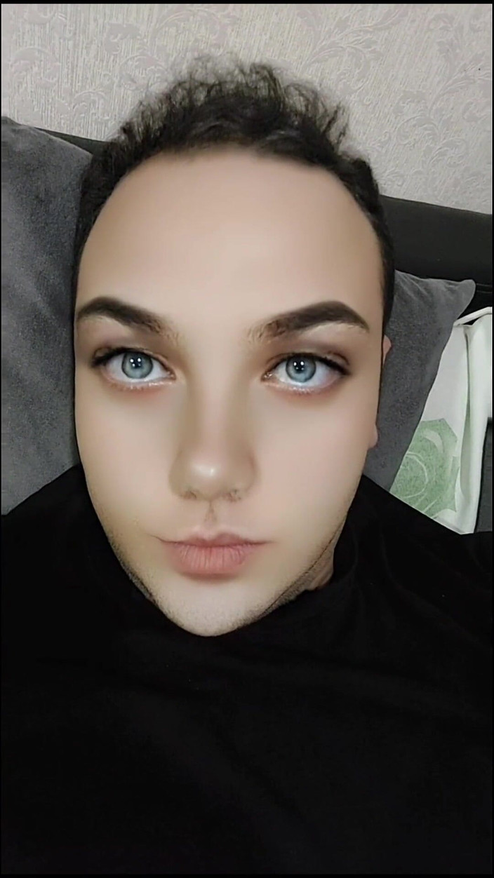 Kitty_Cross: Short, Stylish, and Stunning: Crossdresser Kitty's Top Picks!