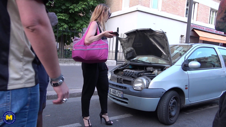 Mature NL: This French mature slut is the spread in a Double...