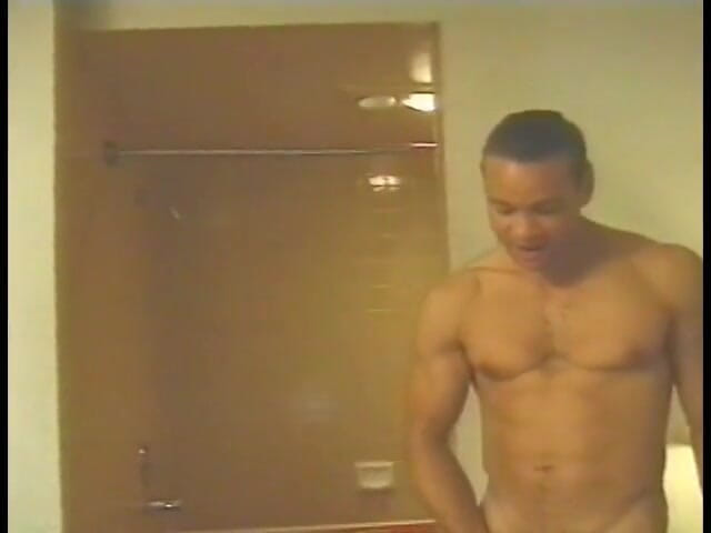Hot TRANSformations: Ragazzo riempie di crema una troia trans calda dopo aver...