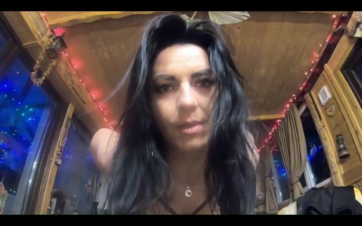 MilfyCalla: Compilation de Milfycalla - sexe fétiche, pipes, doudounes et fourrures 8