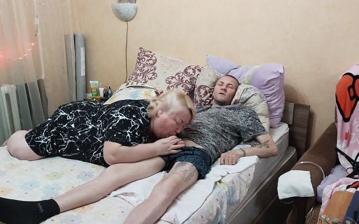 Zona901: Suegra chupa todo el esperma hasta la última gota del pene