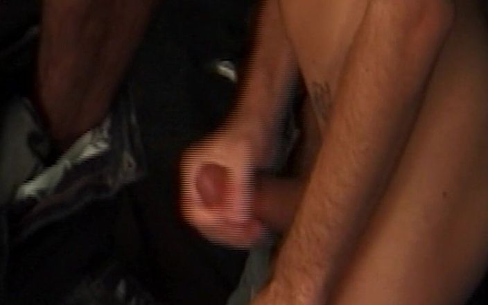 Just X Gays amateur porn: Grande papai fode minha bunda apertada gemendo alto e implorando...