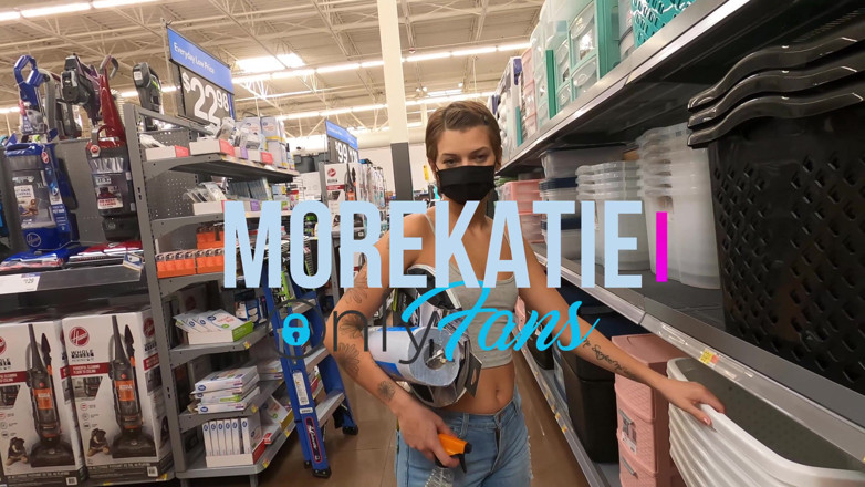 Katie Diggs: Biggest fan pays to fuck me
