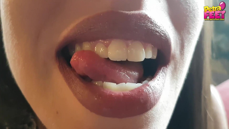 Smokin Fetish: Její krásná tvář na kameře