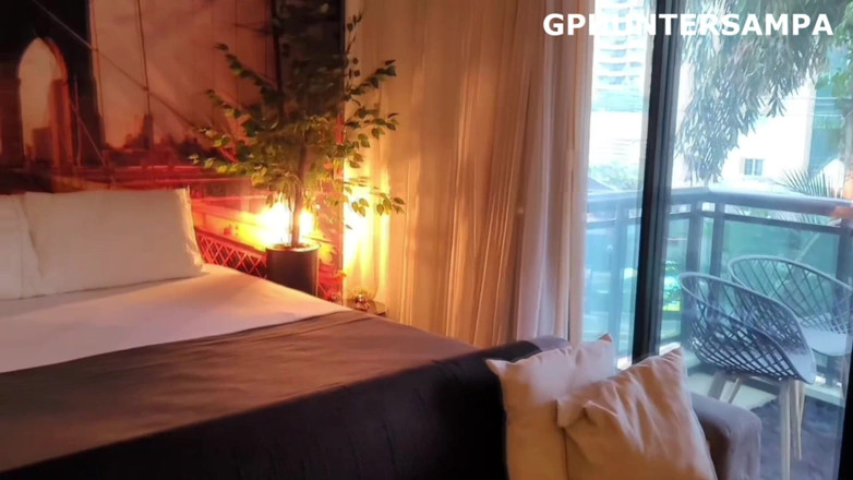 gphuntersampabr: 建物のガレージで美しくてとても魅力的なブロンドの女性に出会い、彼女に招かれてたくさんセックスしました!
