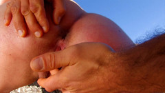 Pervy Studio: यूरो रंडी की समुद्र तट पर गांड चुदाई