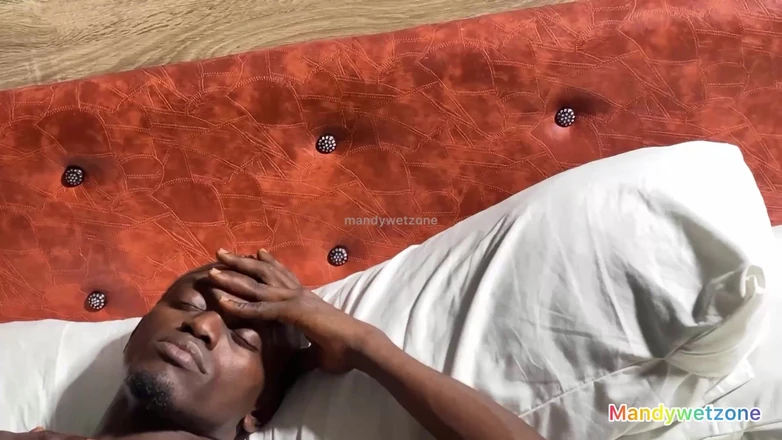 Mandy wet zone: Zrzka má ráda rozbitý zadek v poloze zezadu při plnění...