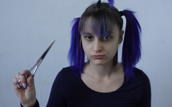 Alice Bean: Potong rambut