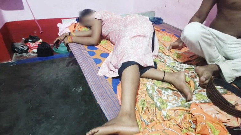Sobha rani: 德西阿姨热辣场景视频欢欣男友德西女孩