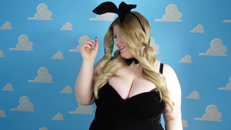 Julie Bliss: Géante, lapin, bonheur