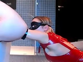 Super Extreme Epic Punch Fisting in Bathtube