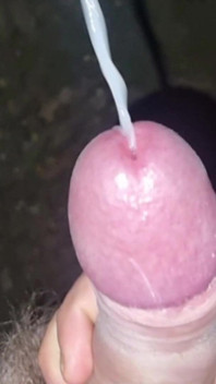 Geil und exhibitionistin draußen abspritzen