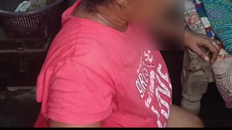 Yourgeeta8899: 18-jarig dorps-Desi-meisje orgasme hardcore pik orale seks Indische seks