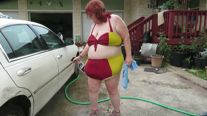 BBW nurse Vicki adventures with friends: Autowäsche in und aus meinem eisernen mann,bikini-set teil 2 blankziehen