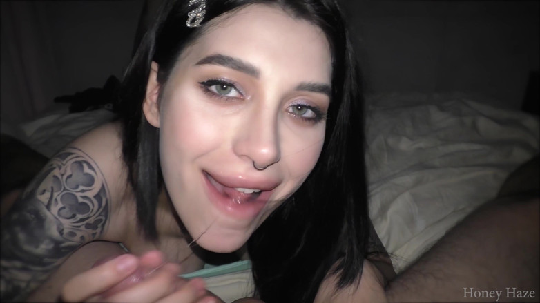 Honey Haze: Meia-irmã me chupa em seu novo vestido Honey Haze