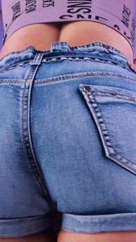 36-Seluar pendek denim saya pada punggung bulat saya akan memandu awak gila!