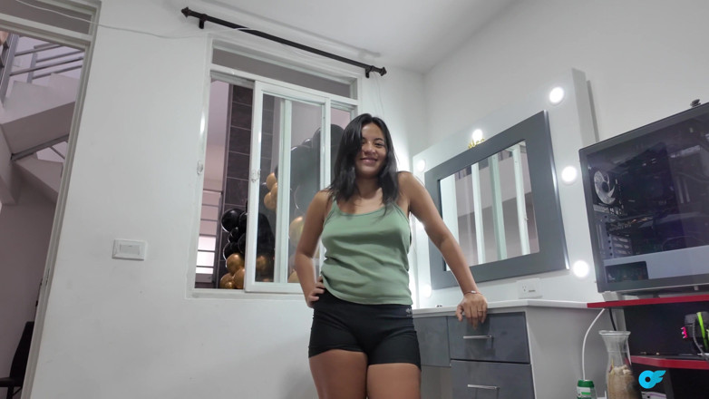 Solo_incognita: Chapter 10 - My Friend Puts on Makeup