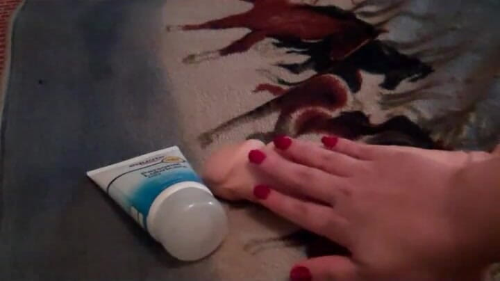 Scarlet Vixen: おもちゃの手コキからかい