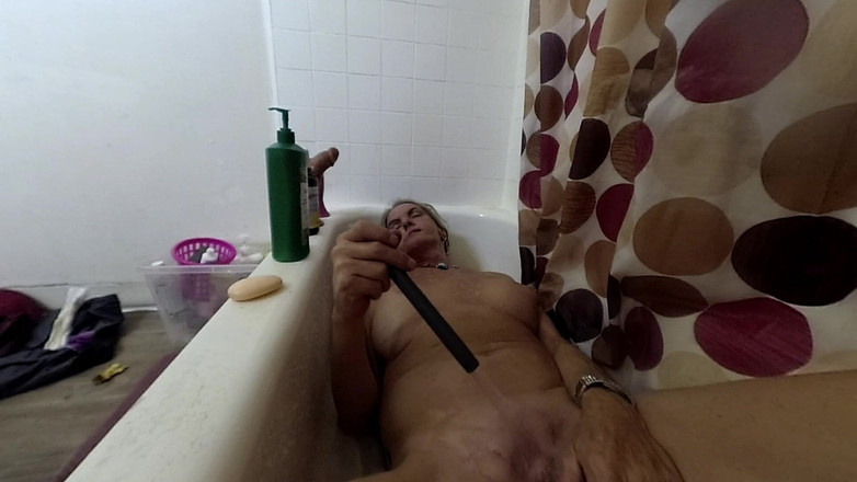 Lizzy Yum: Lizzy yum sd maart 2025 shock seksspeeltje masturbatie dilating badend #4b masturberen...