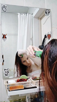 Je me rase la tête chauve