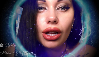 Goddess Misha Goldy: Тебе нужен зрительный контакт со мной, когда ты подрачиваешь и делаешь все, что я хочу!