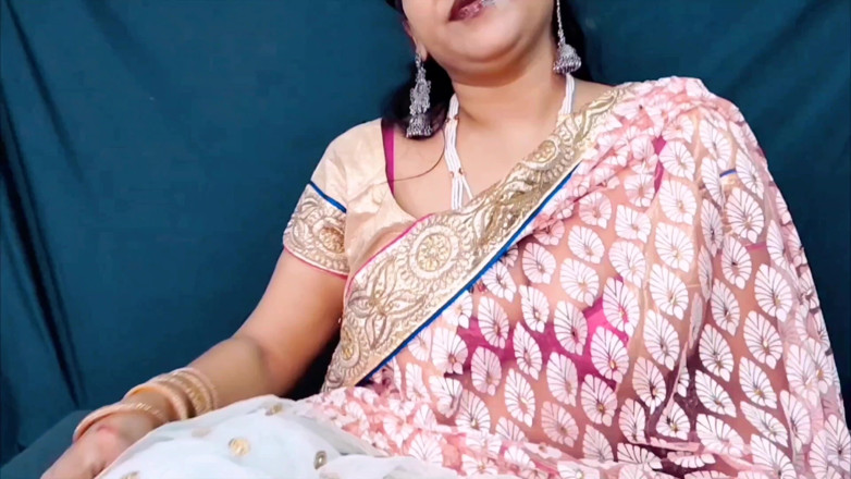 Sexykajalbhabhi: Hot MILF Caught the Stepson Masturbation and Help Him