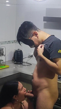 Madrasta rabuda milf fodida apenas em câmera lenta