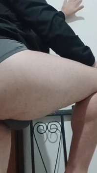 Mostrando Minha Bunda Gorda De Shortinho
